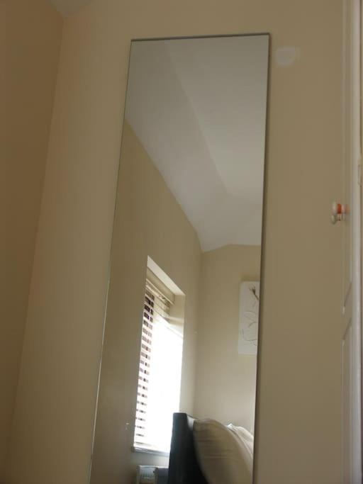 Must See, Quality 1 Bed, Romford, 20 Mins C.London Bagian luar foto